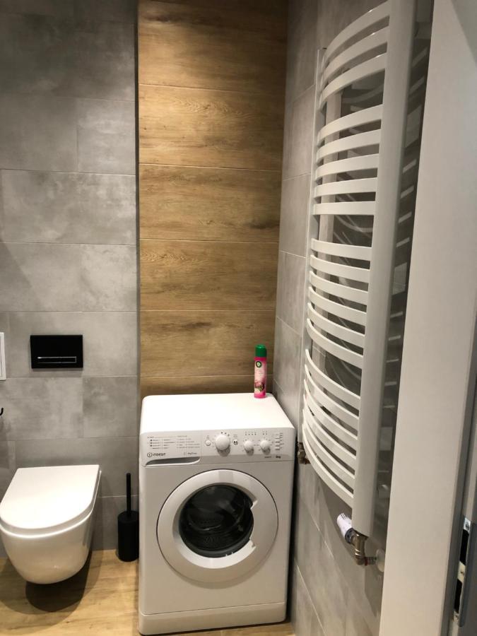 Apartament Browarny オストルフ・ビエルコポルスキ エクステリア 写真