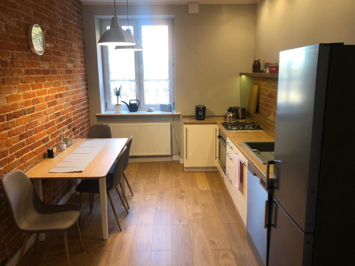 Apartament Browarny オストルフ・ビエルコポルスキ エクステリア 写真