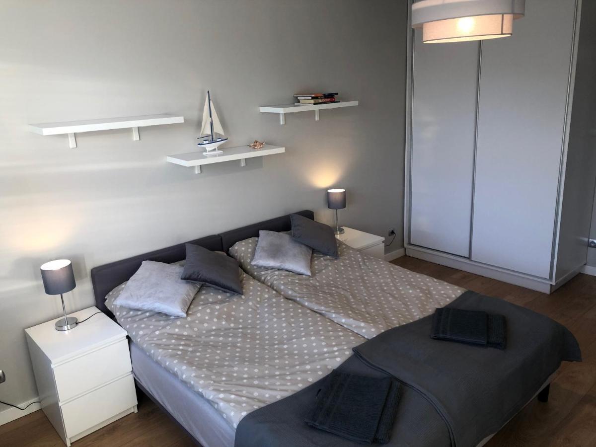 Apartament Browarny オストルフ・ビエルコポルスキ エクステリア 写真