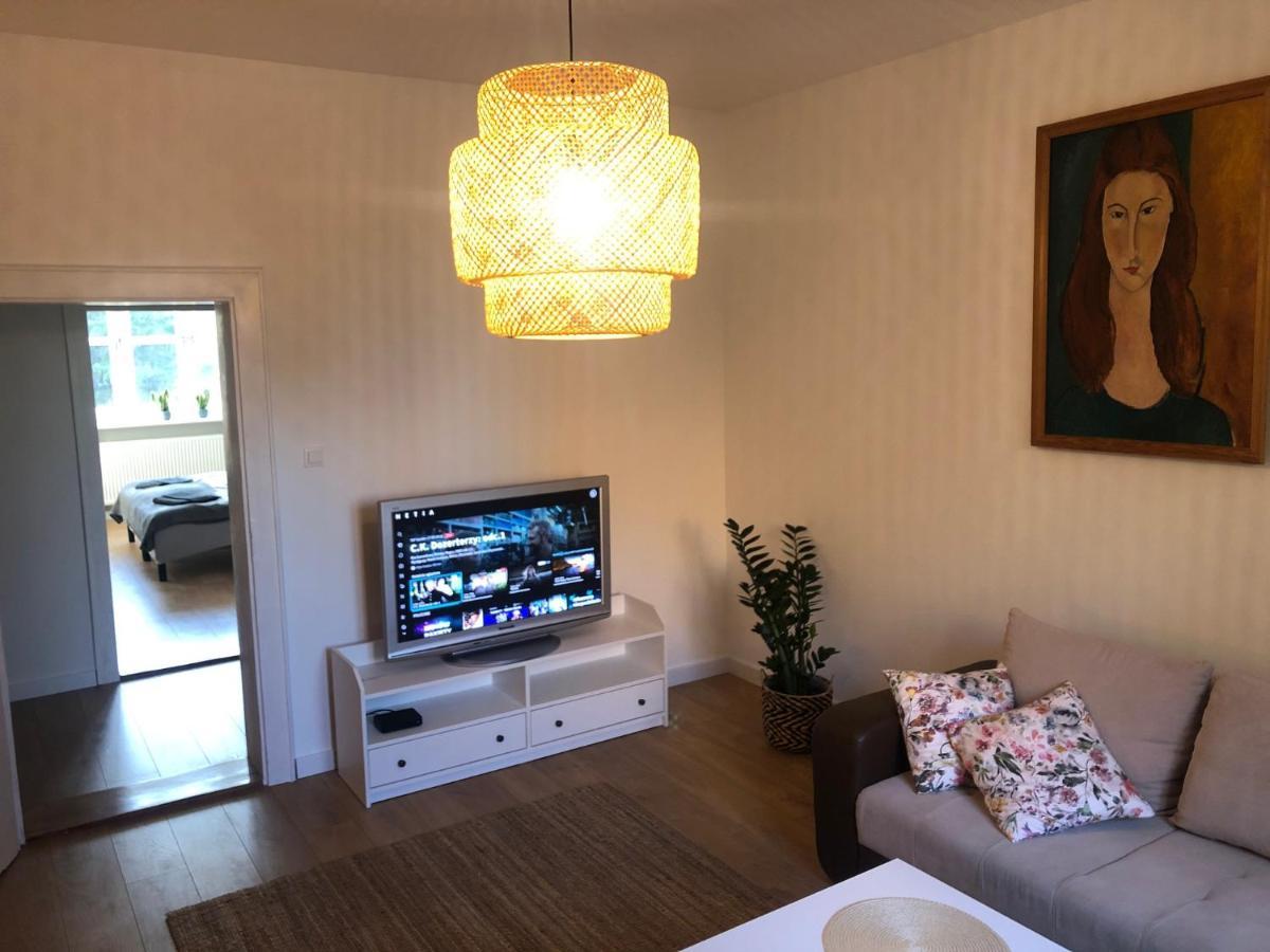 Apartament Browarny オストルフ・ビエルコポルスキ エクステリア 写真
